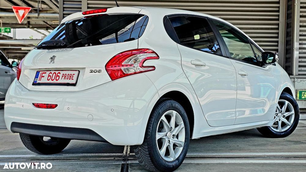 Peugeot 208 82 VTI Allure - 32