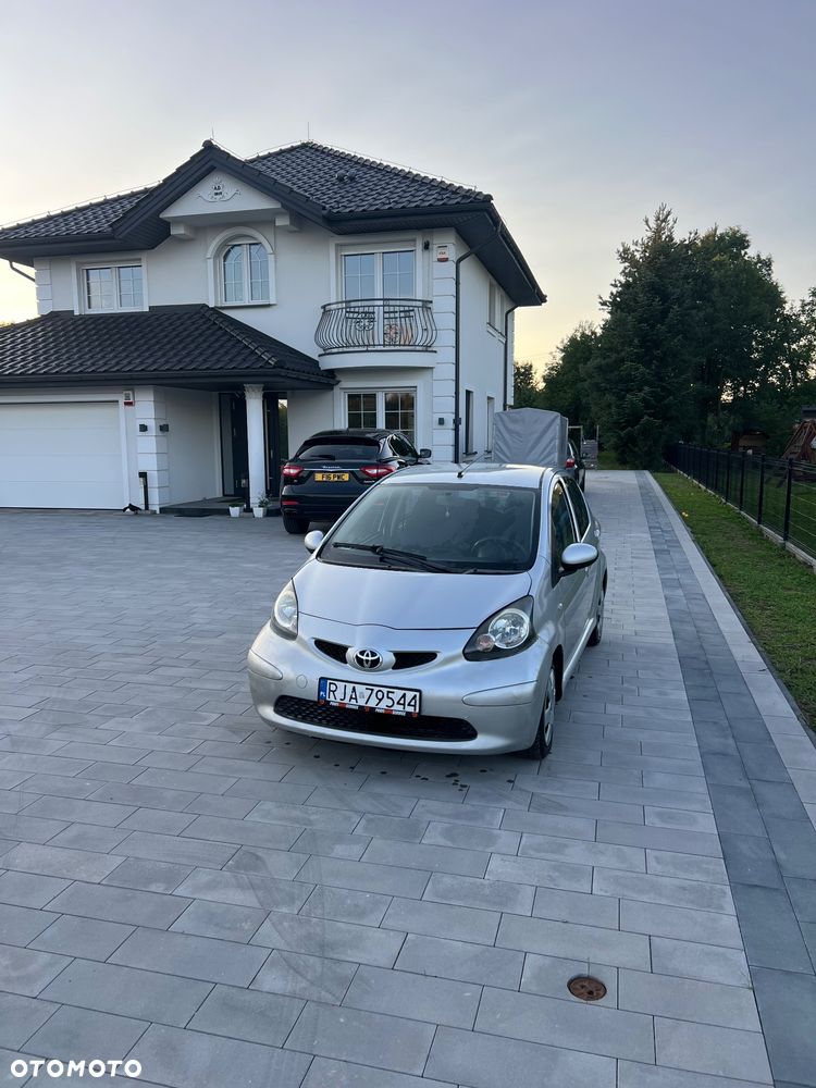 Toyota Aygo 1.0 VVT-i Luna A/C MM - 2