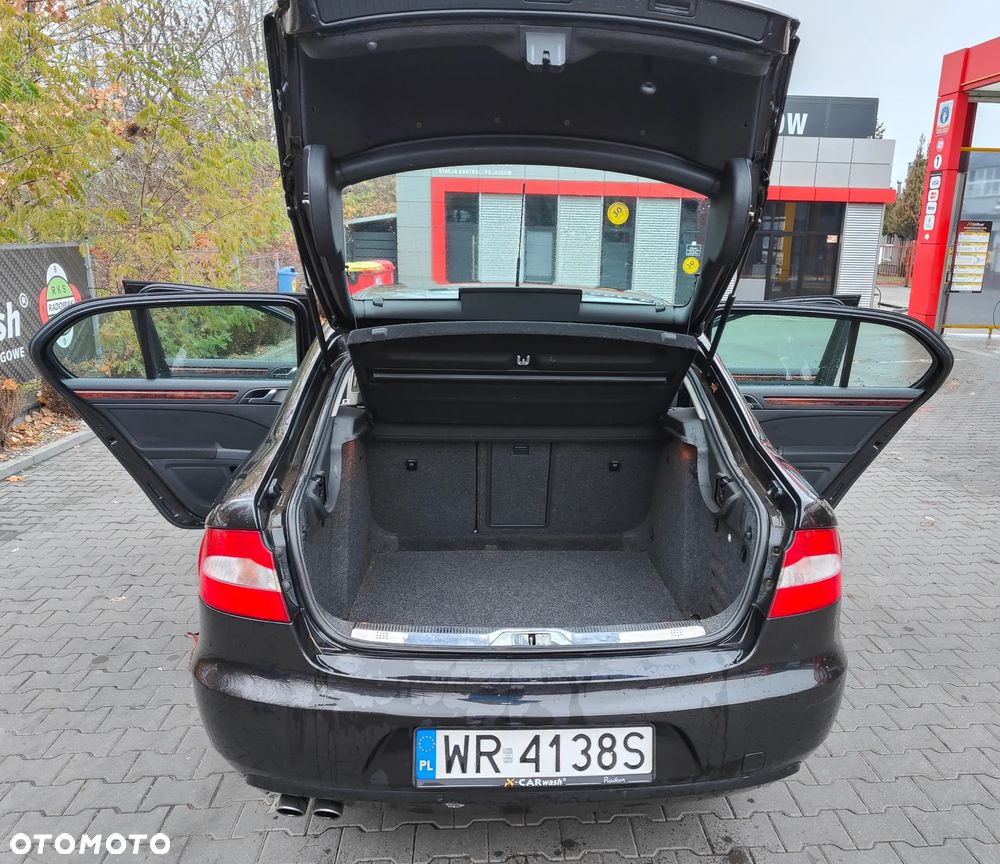 Skoda Superb 2.0 TDI Ambition - 11