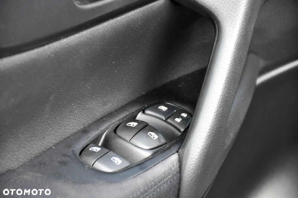 Nissan Qashqai 1.3 DIG-T SHIRO - 39