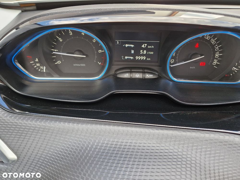 Peugeot 2008 PureTech 110 Stop&Start Allure - 20