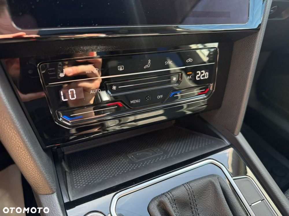 Volkswagen Passat - 35