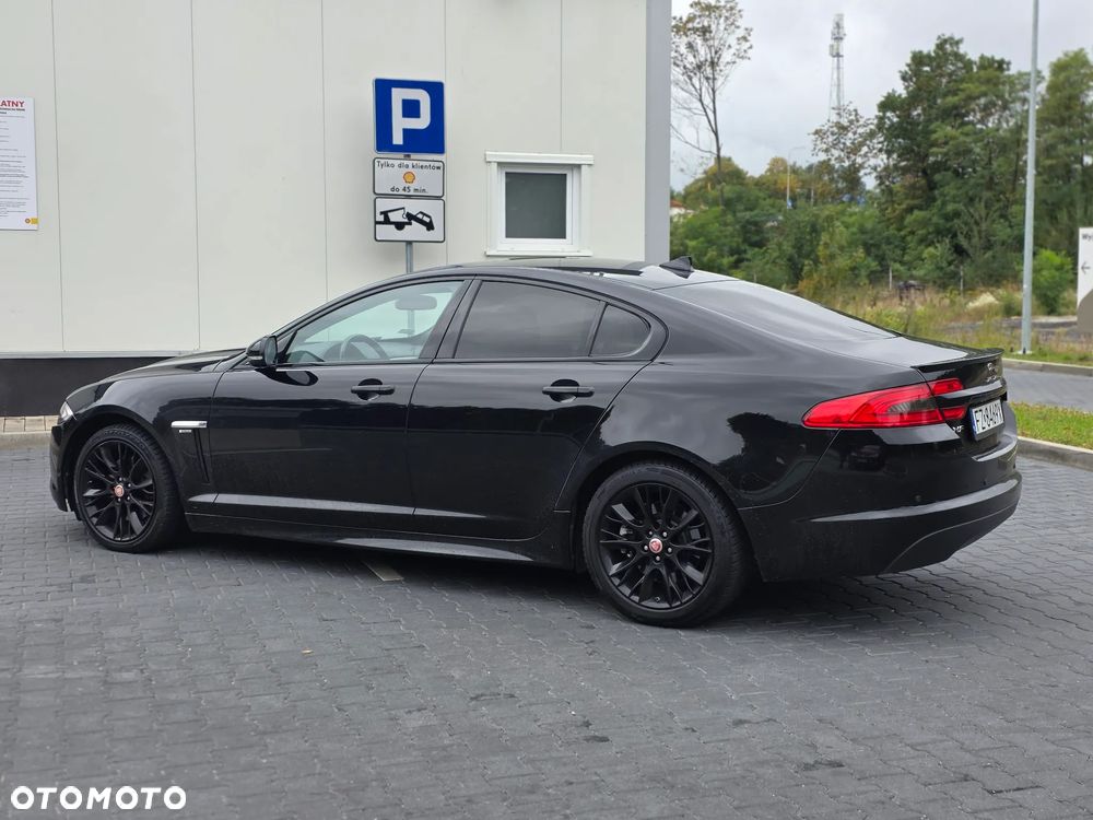 Jaguar XF 2.2 - 5