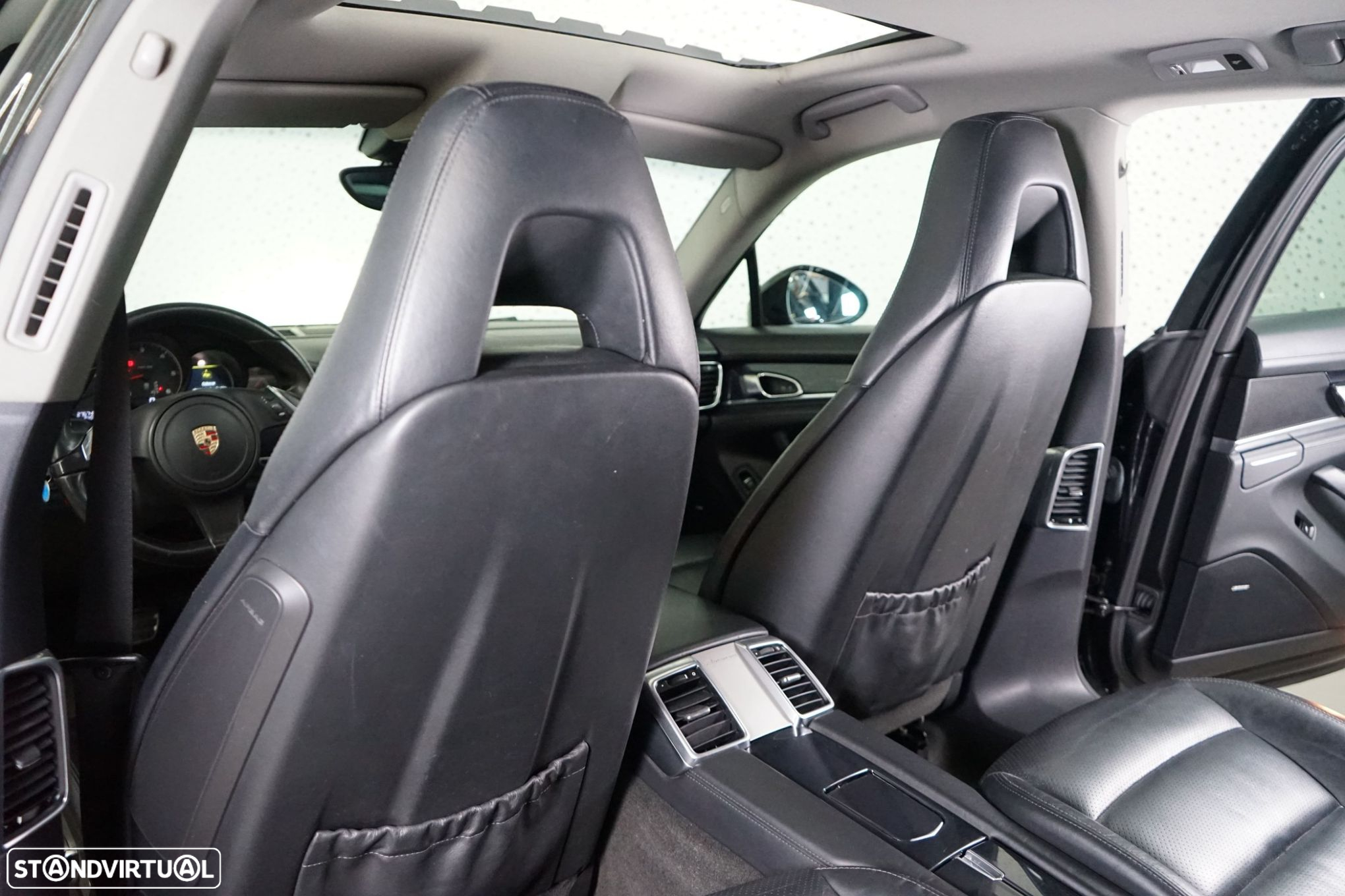 Porsche Panamera Standard - 47