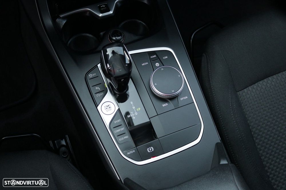 BMW 118 d Pack Desportivo M — fotografia 51