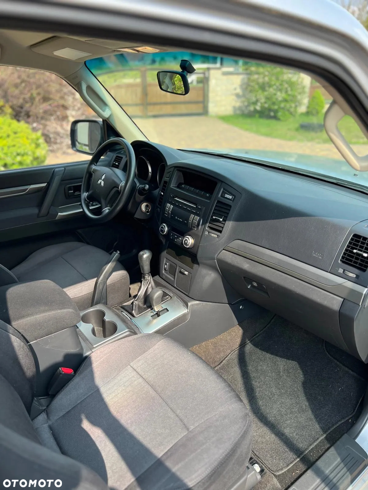 Mitsubishi Pajero 3.2 DI-D - 12