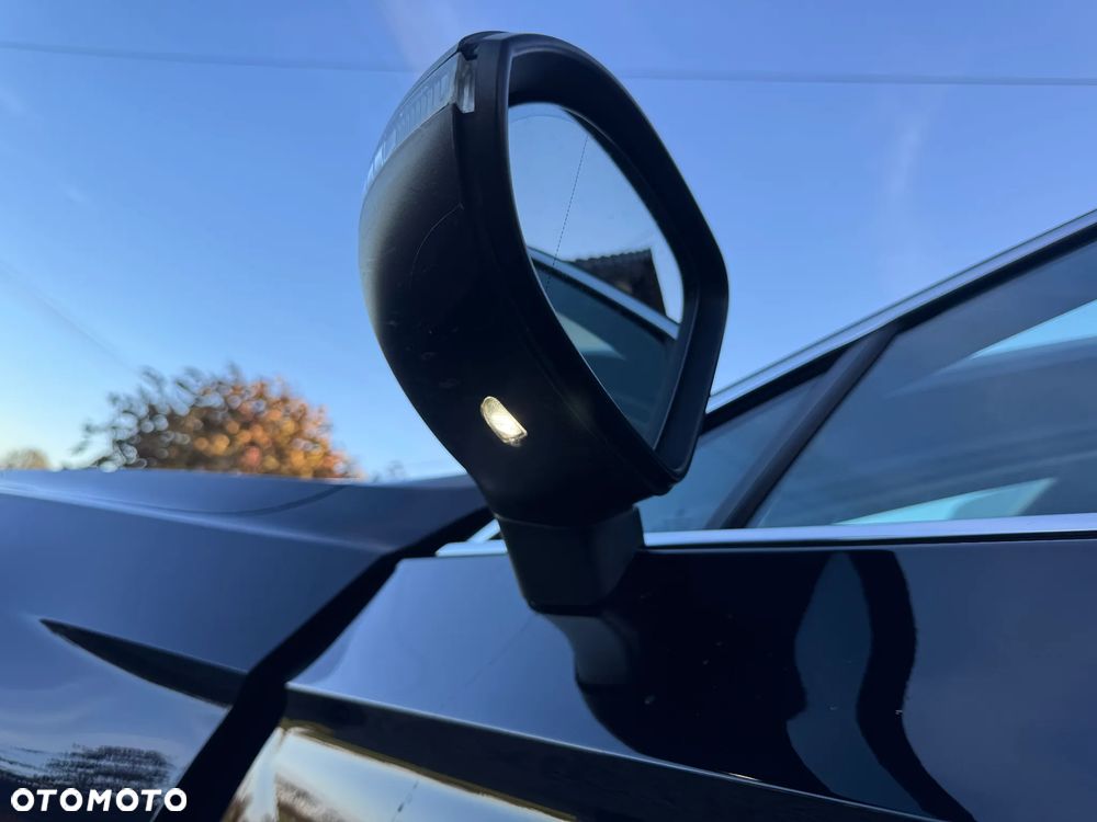 Volkswagen Passat ver-2-0-tdi-scr-dsg-comfortline - 13