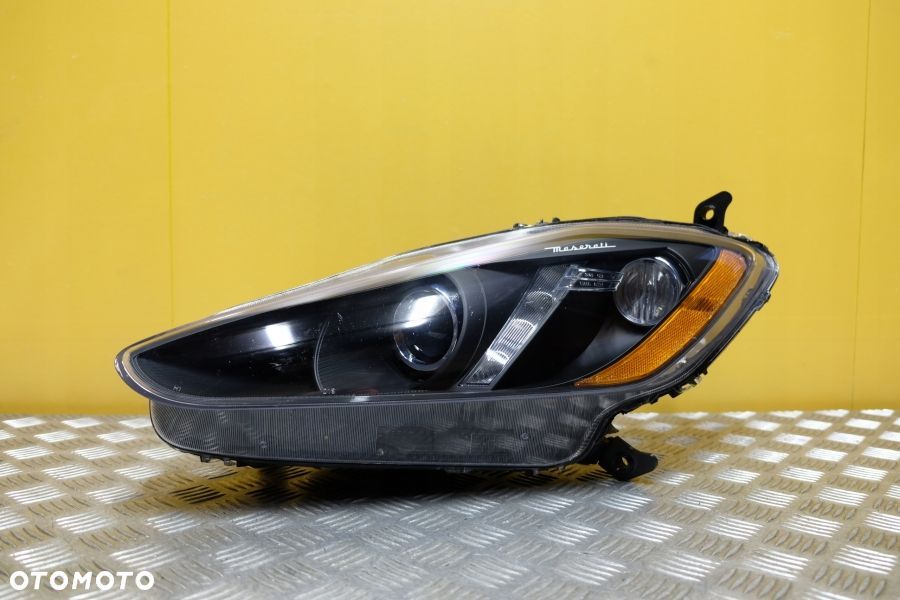 MASERATI GRANTURISMO 2012- REFLEKTOR LAMPA XENON LEWA USA - 1