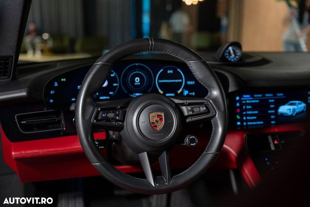 Porsche Taycan 4S - 23