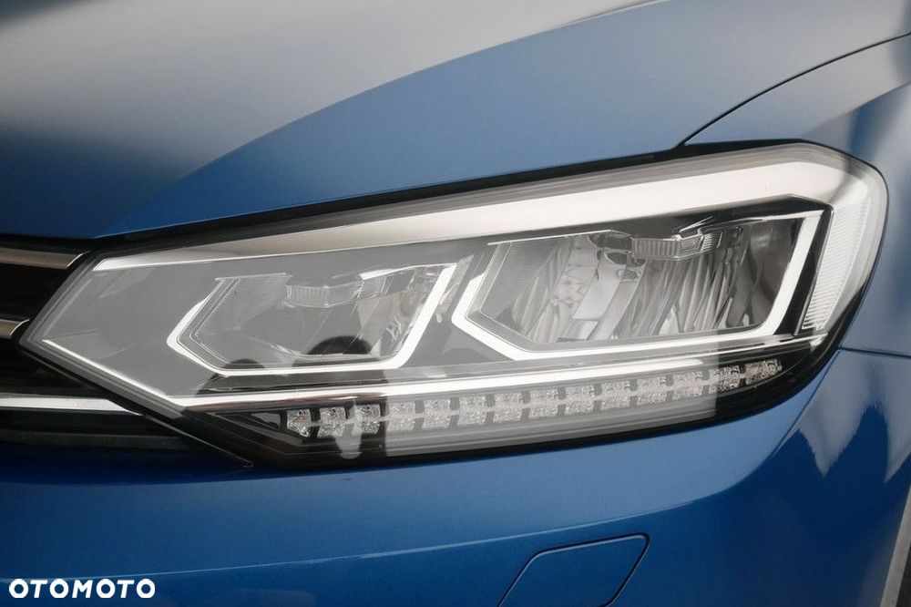 Volkswagen Touran - 13