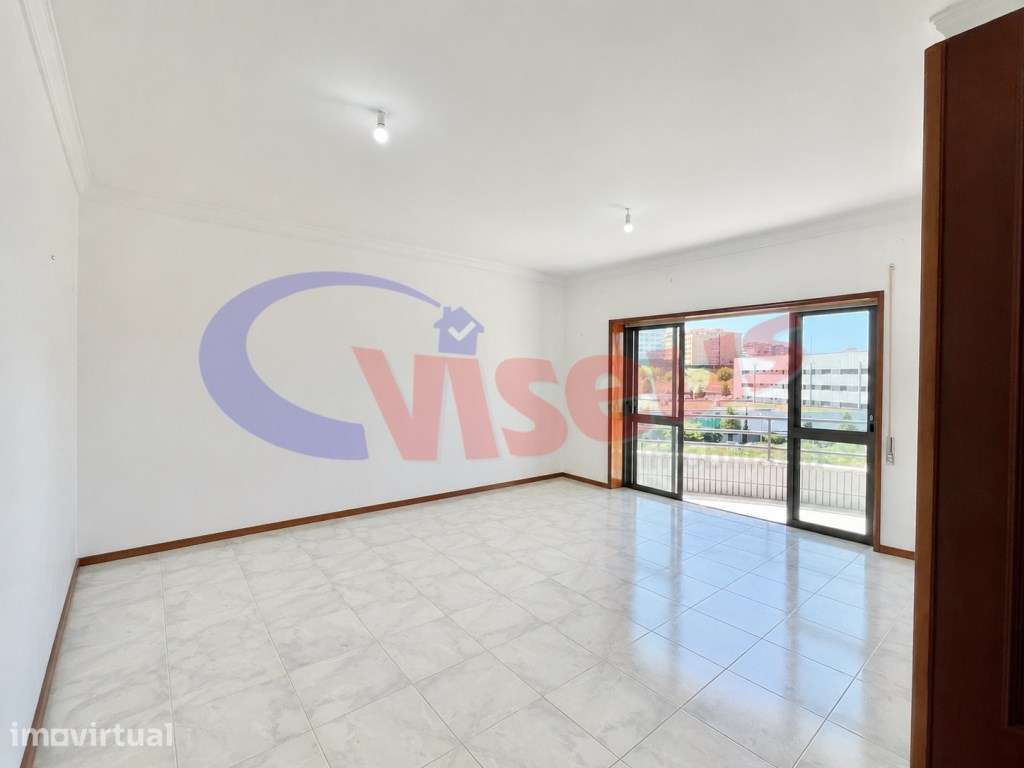 Apartamento T2 ao Mercadona - Grande imagem: 5/39