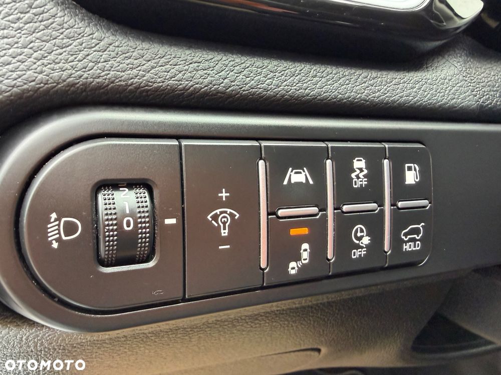 Kia Ceed 1.6 GDI DCT OPF Platinum Edition - 16