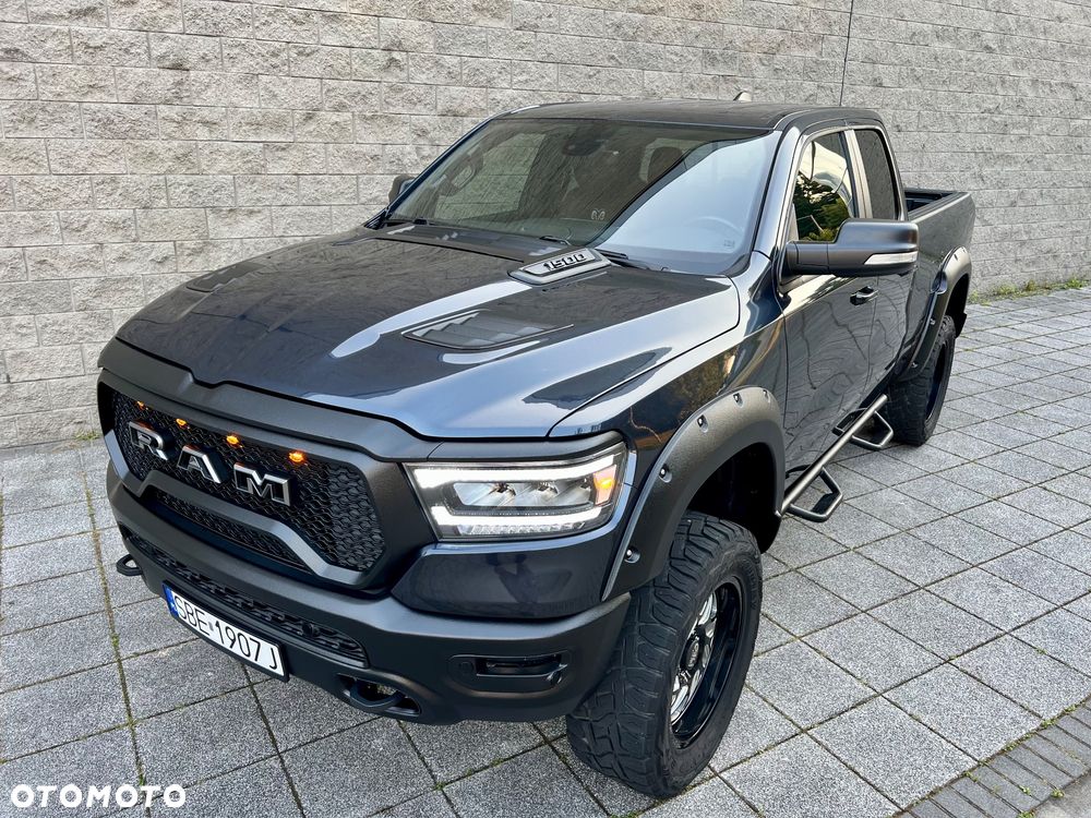 RAM 1500 Crew Cab Shortbed Bighorn - 2