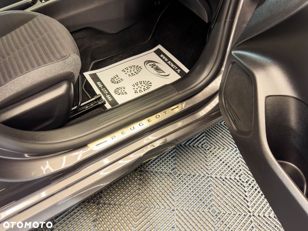 Peugeot 208 1.2 PureTech Active S&S EAT8 - 28