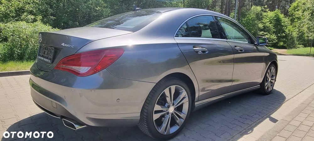 Mercedes-Benz CLA 250 4Matic 7G-DCT UrbanStyle Edition - 15