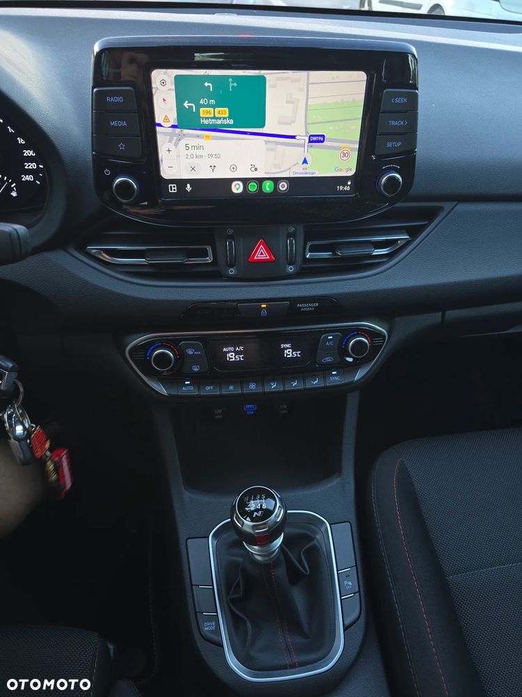 Hyundai i30 1.5 T-GDI 48V Executive - 13