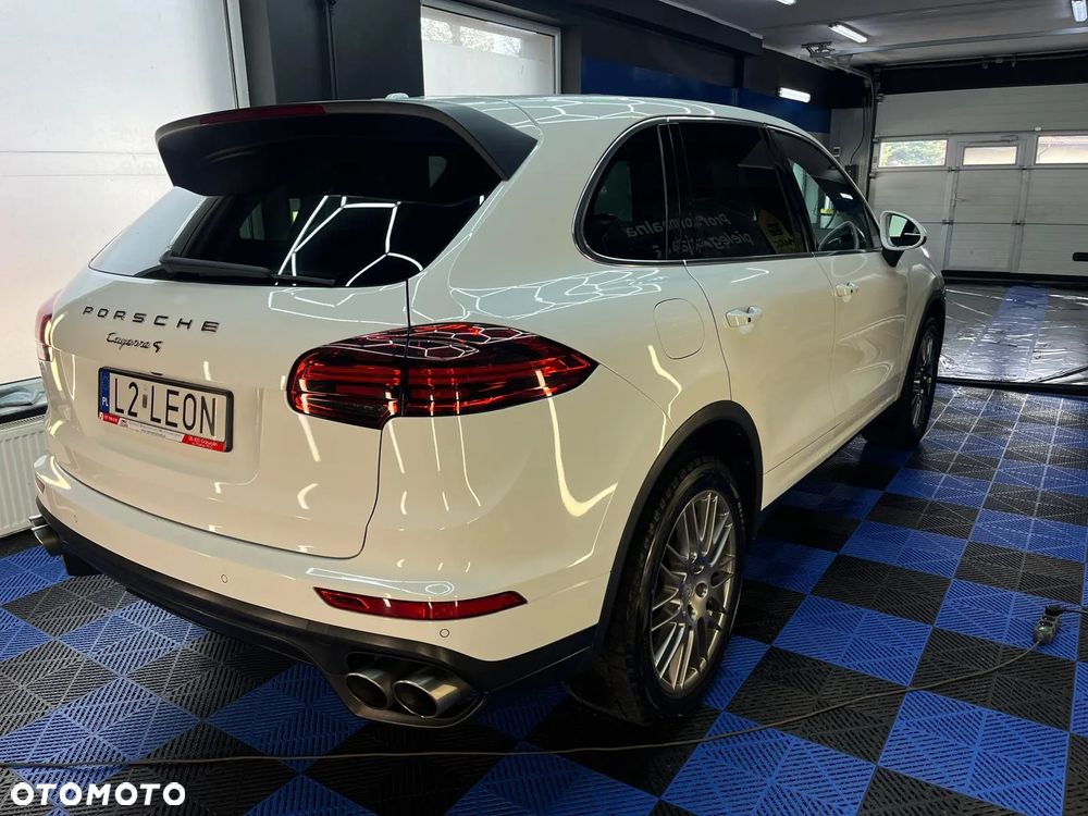 Porsche Cayenne GTS Tiptronic S - 10