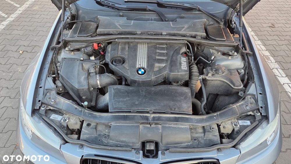 BMW Seria 3 318d DPF - 16