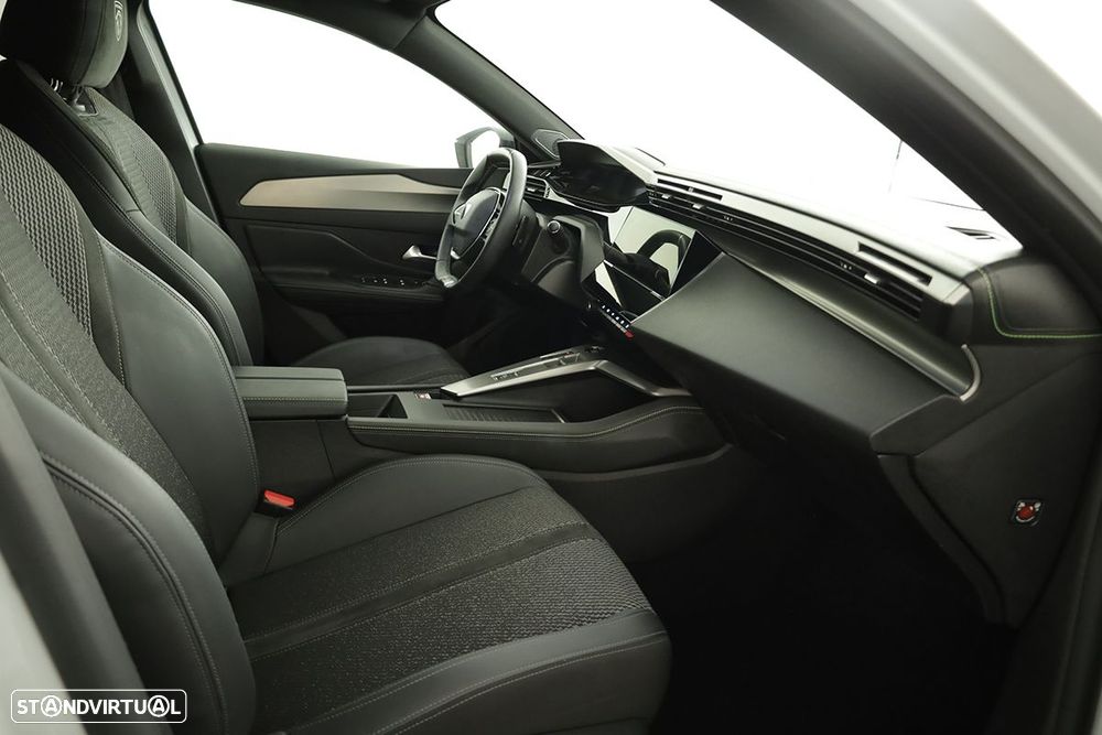 Peugeot 308 SW 1.2 PureTech GT EAT8 - 18