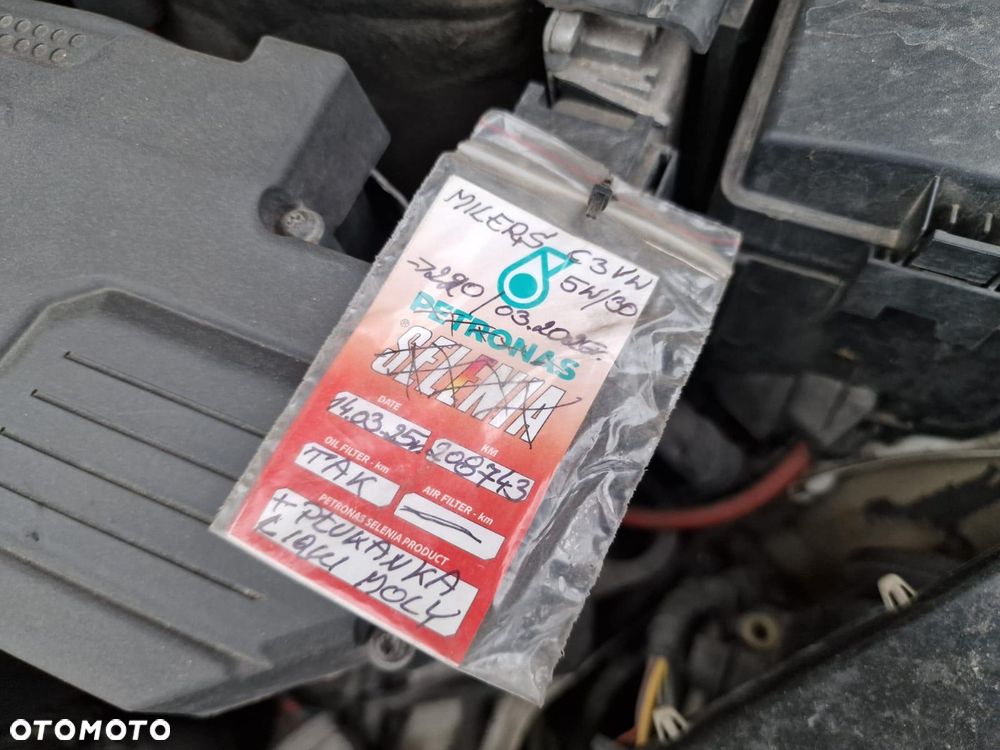 Volkswagen Passat - 38