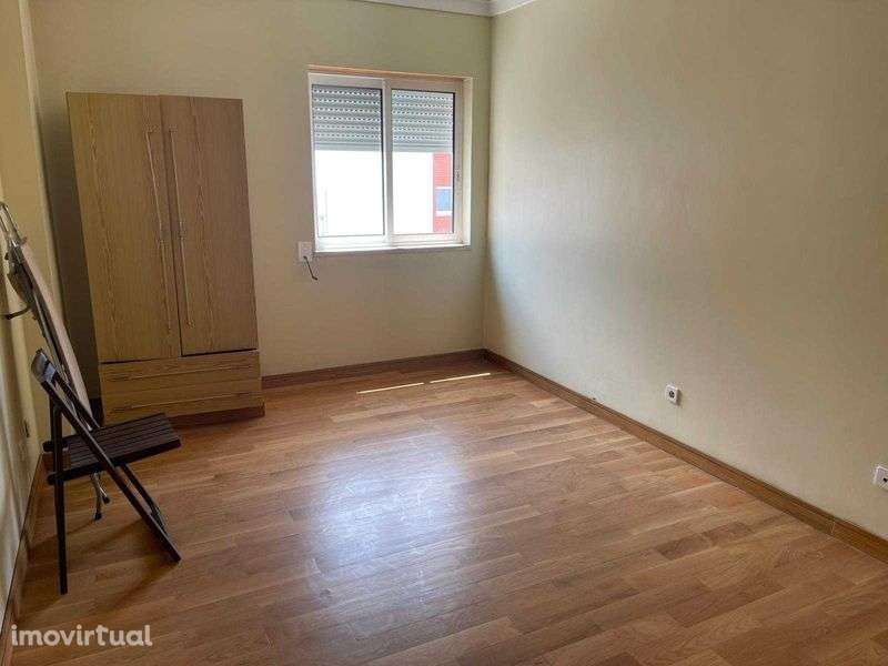 Apartamento T3 em Entrecampos - Grande imagem: 2/5