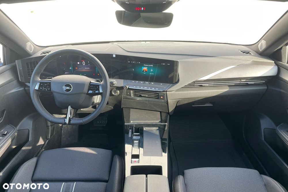 Opel Astra 1.2 T GS S&S - 11