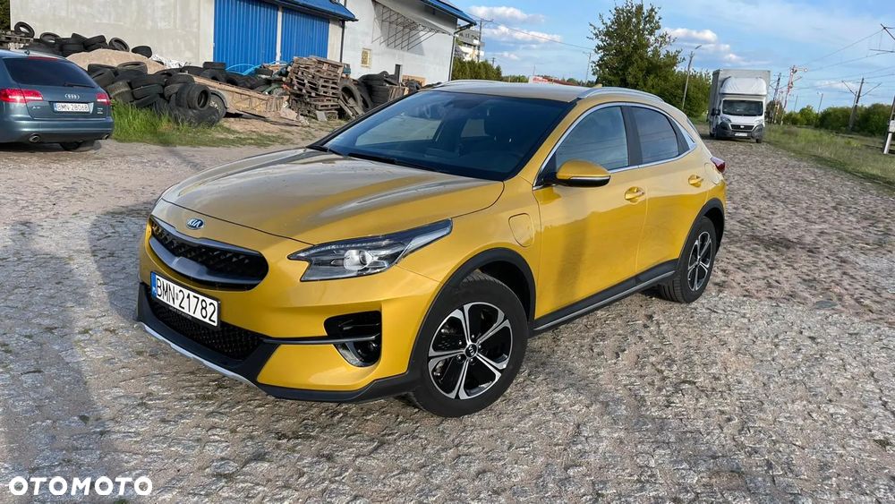 Kia XCeed - 10