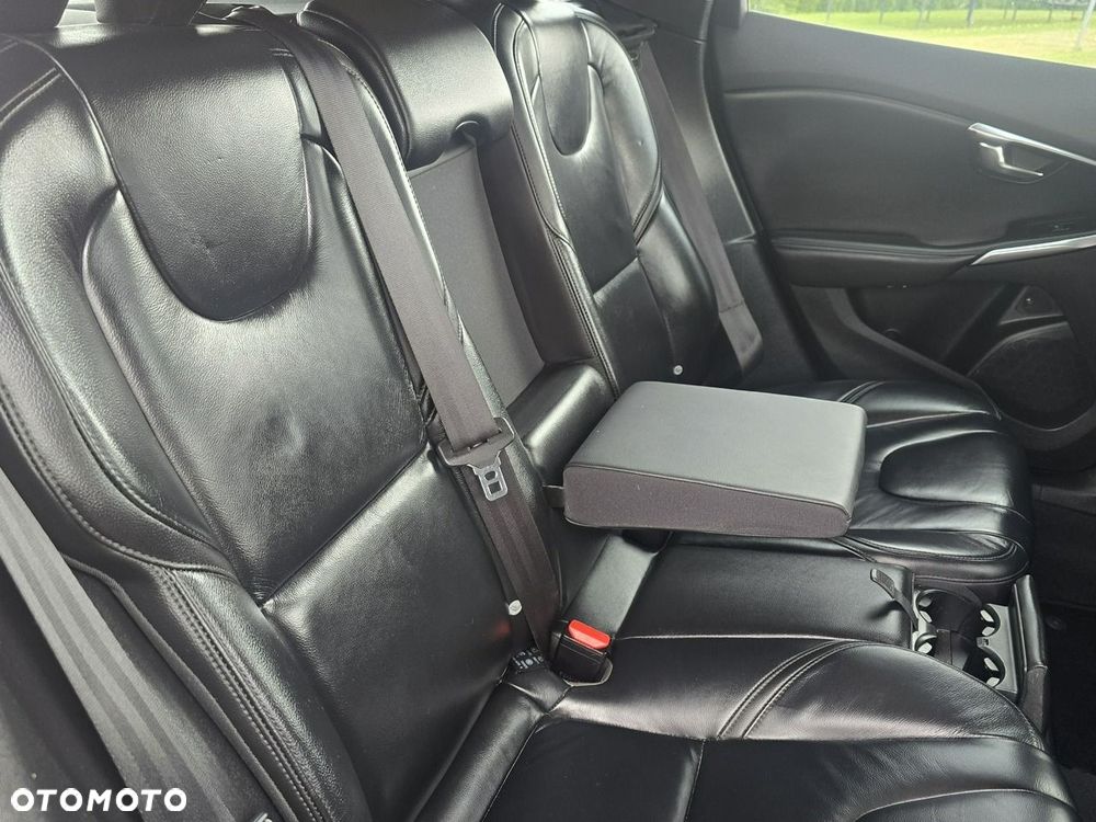 Volvo V40 - 19