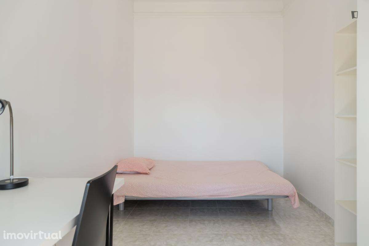 Quarto - localizado em Arroios Lisbon - Grande imagem: 4/13