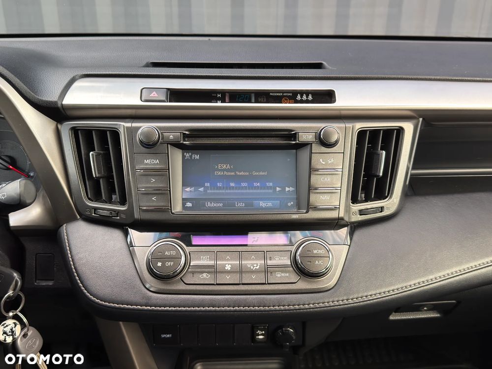 Toyota RAV4 2.0 D-4D Active 4x2 - 31