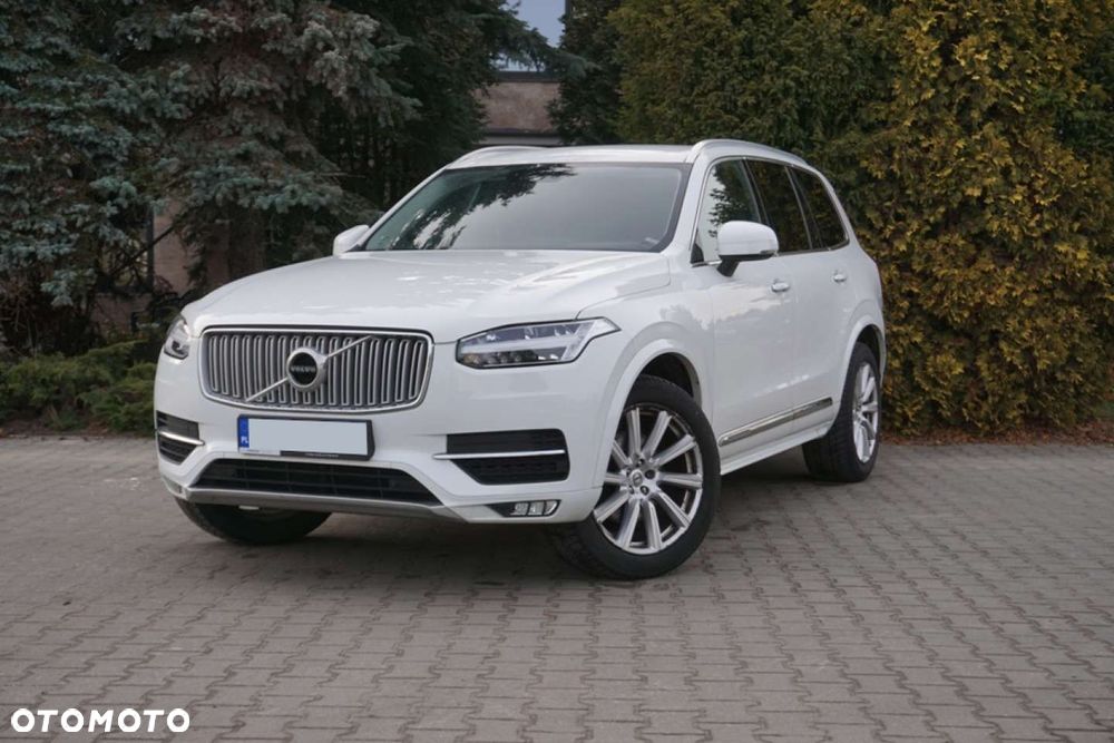 Volvo XC 90 - 1