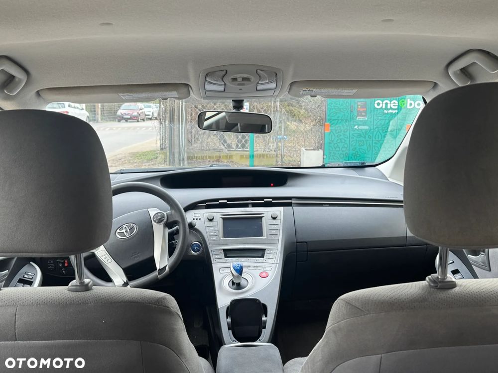 Toyota Prius - 16