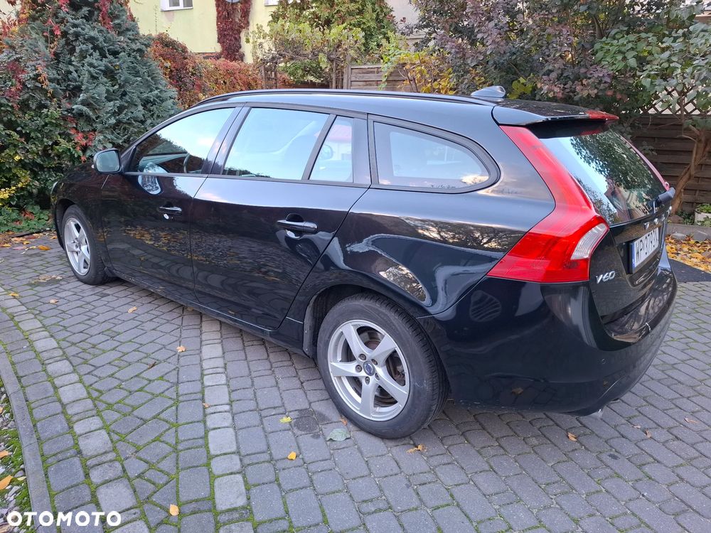 Volvo V60 D3 Summum - 5
