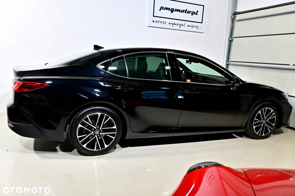 Toyota Camry 2.5 Hybrid Dynamic Force Comfort e-CVT - 38