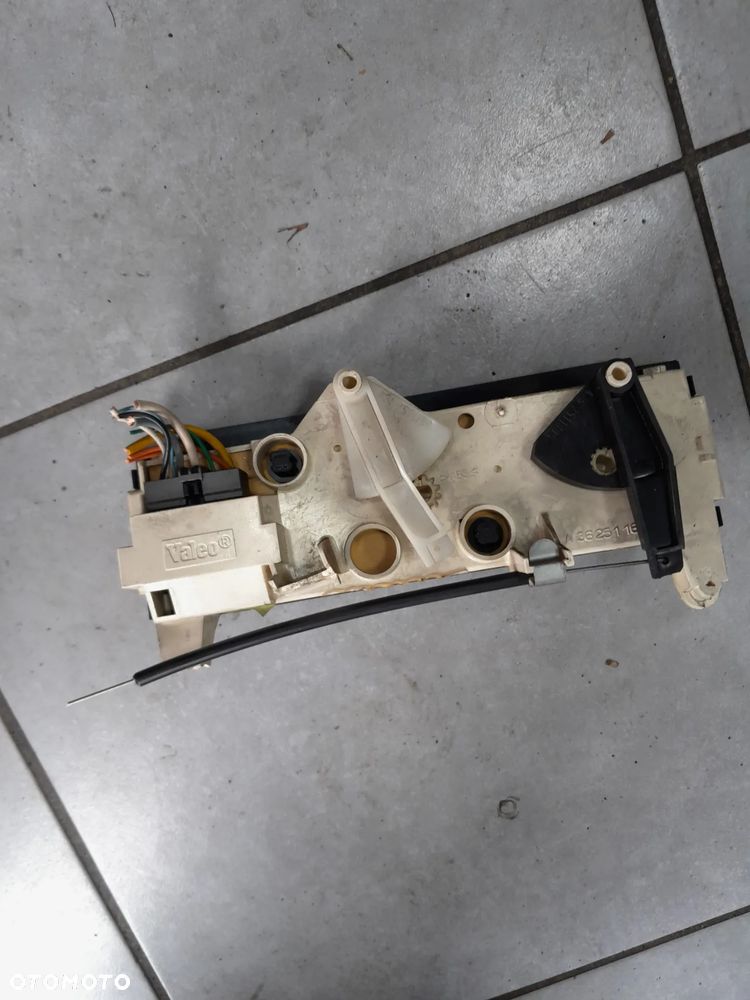 Panel nawiewu Renault Mascott 02r - 2