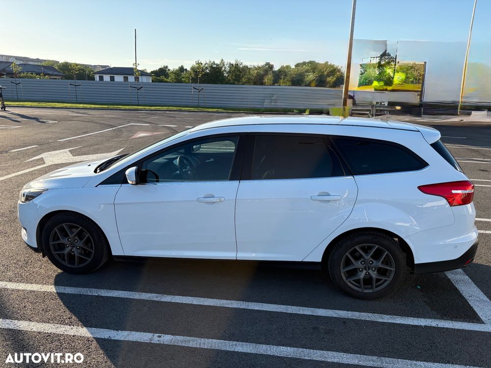 Ford Focus 1.5 TDCi ECOnetic 88g Start-Stopp-Sy Titanium - 4