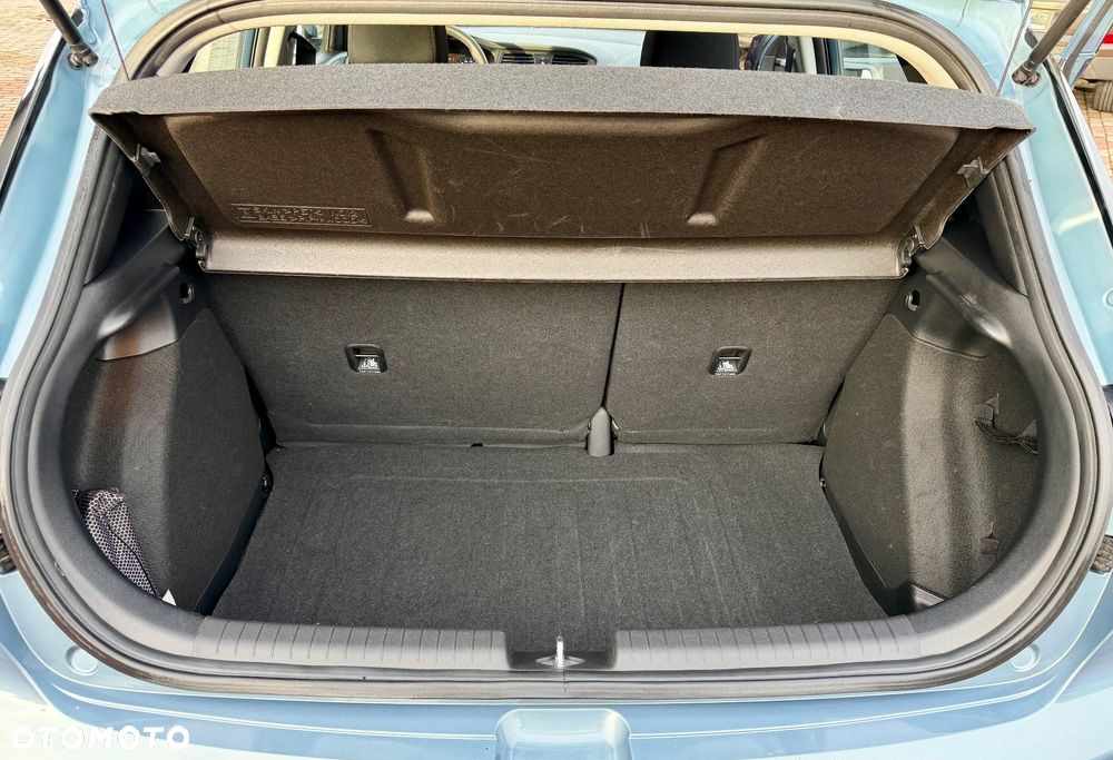 Hyundai i20 blue 1.2 Classic - 15