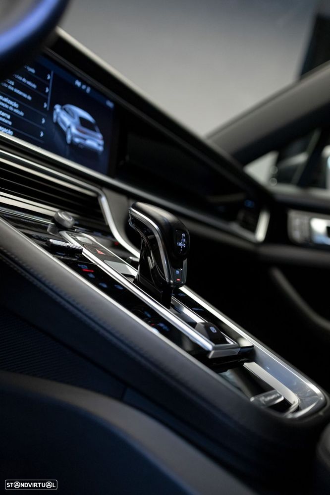 Porsche Panamera Sport Turismo 4 E-Hybrid Edition 10 Anos - 39