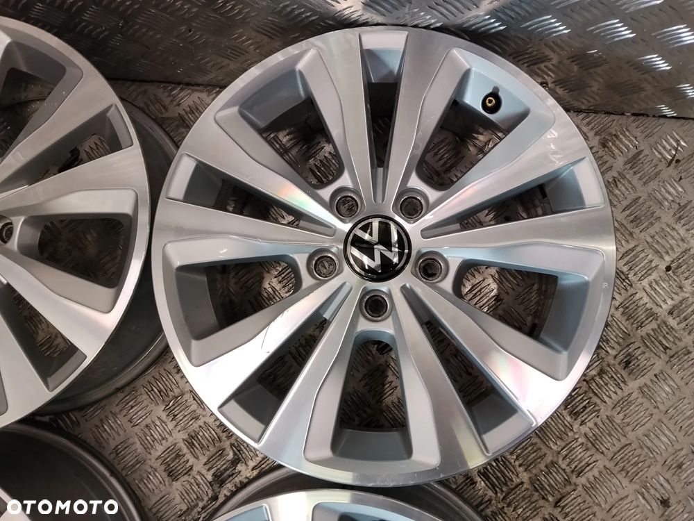 Felgi Vw Golf VI VII Passat Caddy T-Roc Tiguan Touran 6,5Jx16 et46 5x112 - 4