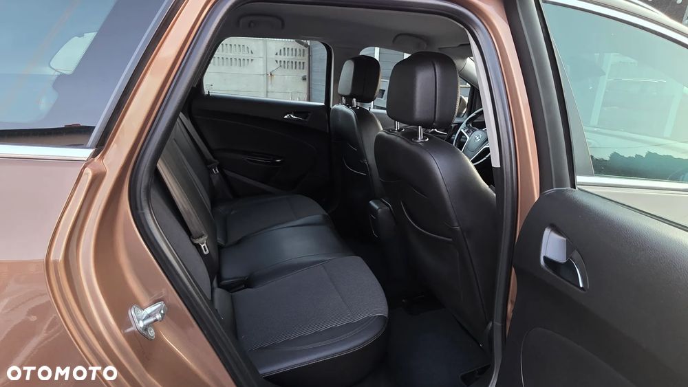 Opel Astra 1.4 T Cosmo - 10