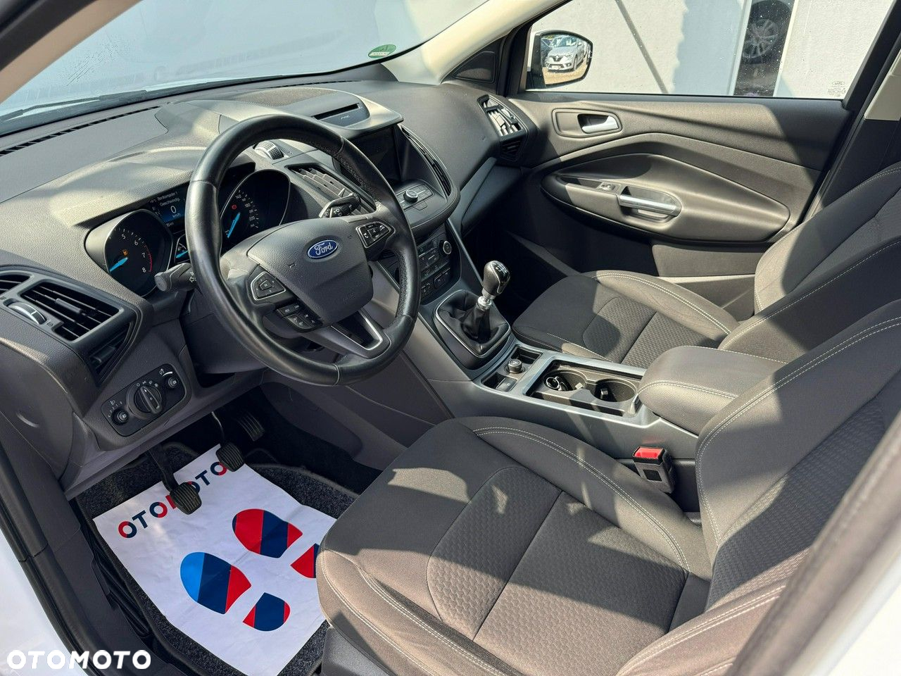 Ford Kuga - 18