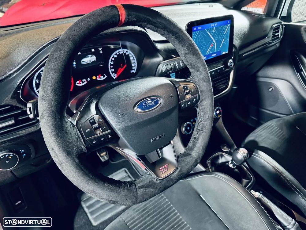 Ford Fiesta 1.5 EcoBoost ST - 21