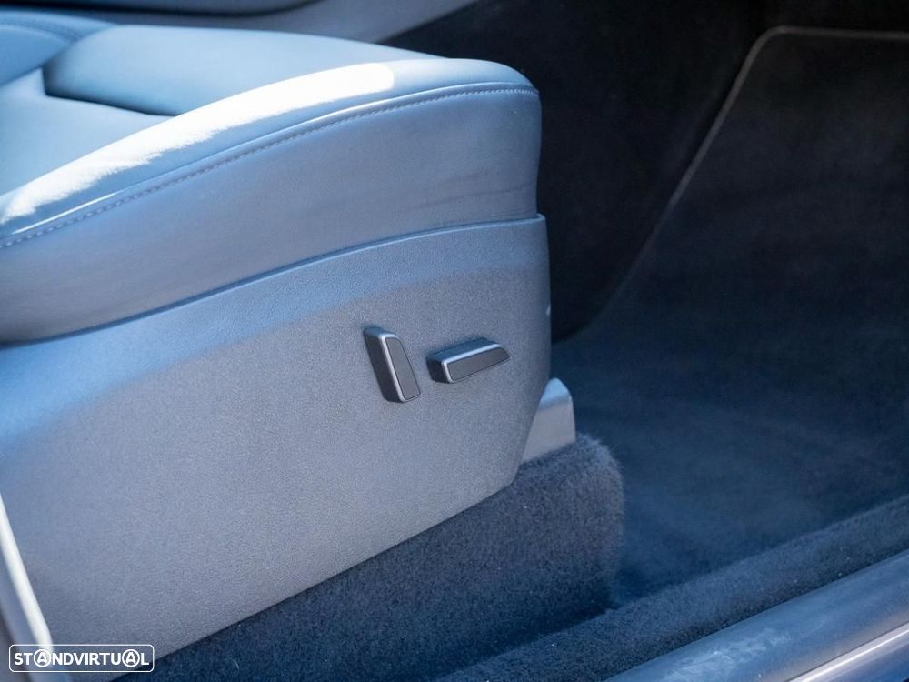 Tesla Model Y Standard - 21