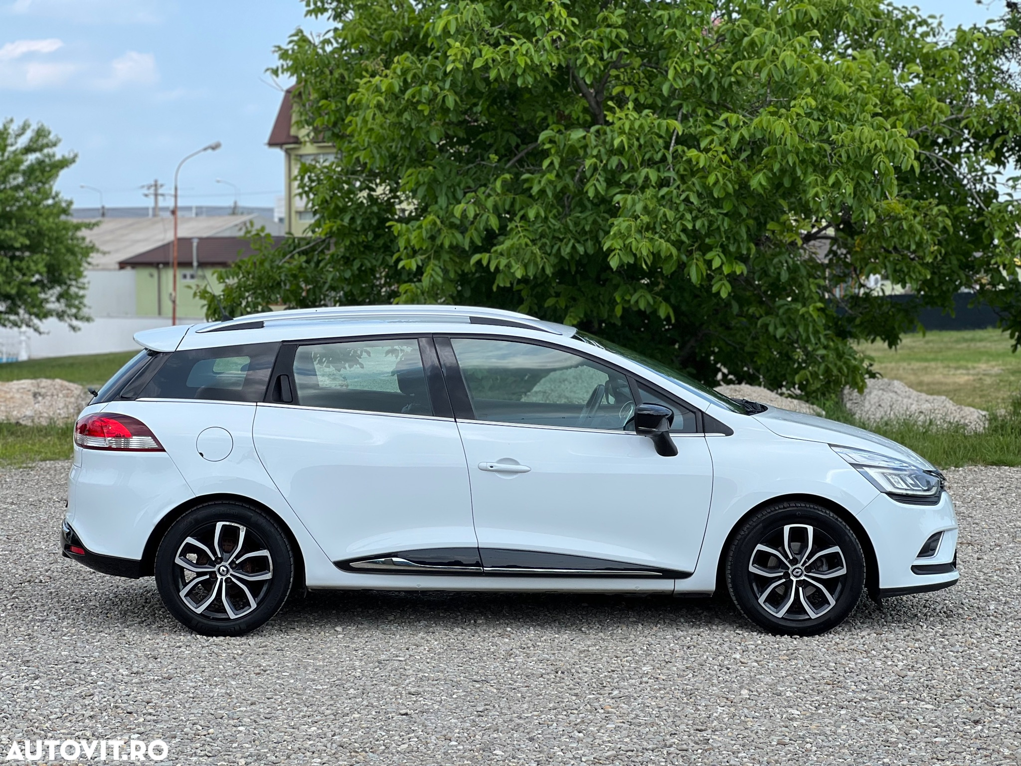 Renault Clio (Energy) dCi 90 Start & Stop INTENS - 11