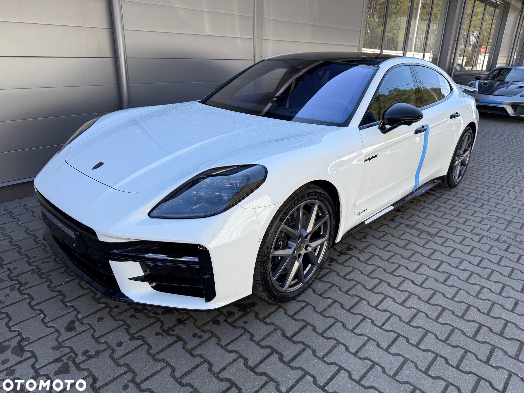 Porsche Panamera Turbo E-Hybrid PHEV - 1