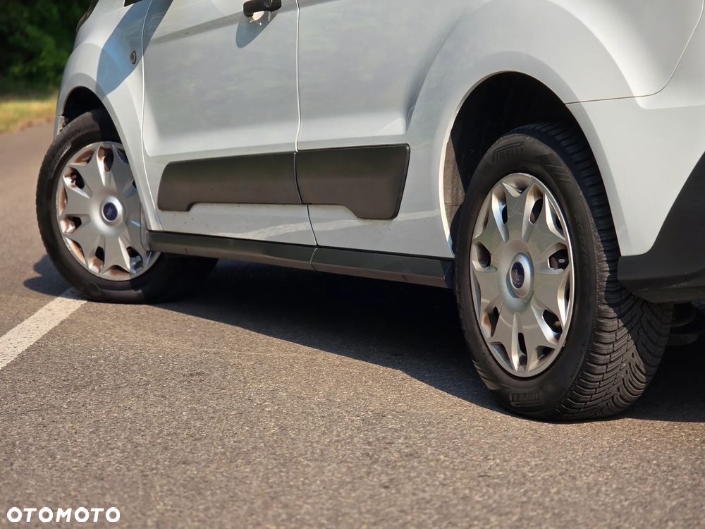 Ford Tourneo Connect 1.0 EcoBoost Titanium - 36