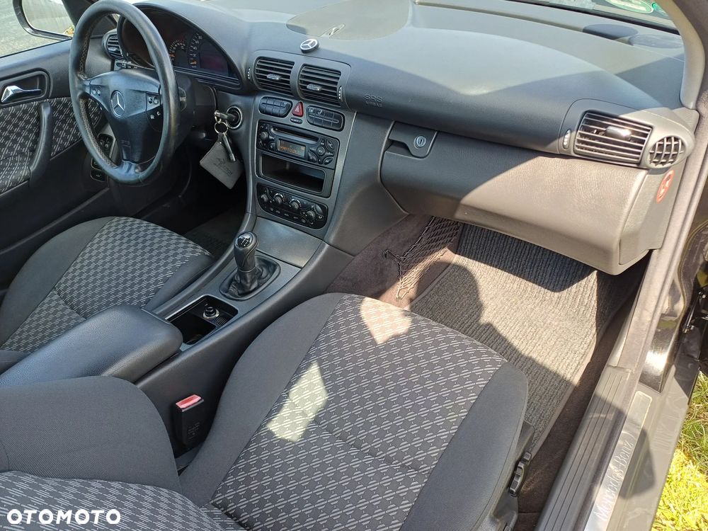 Mercedes-Benz Klasa C 180 Kompressor Automatik Avantgarde - 8