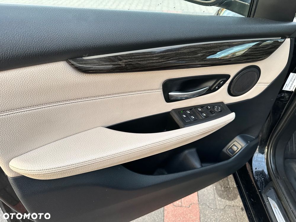 BMW Seria 2 218i Luxury Line - 19