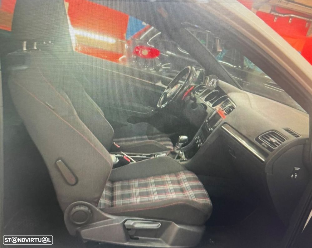 VW Golf 2.0 TSi GTi DSG Performance - 7