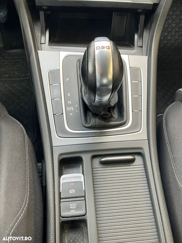 Volkswagen Golf - 17